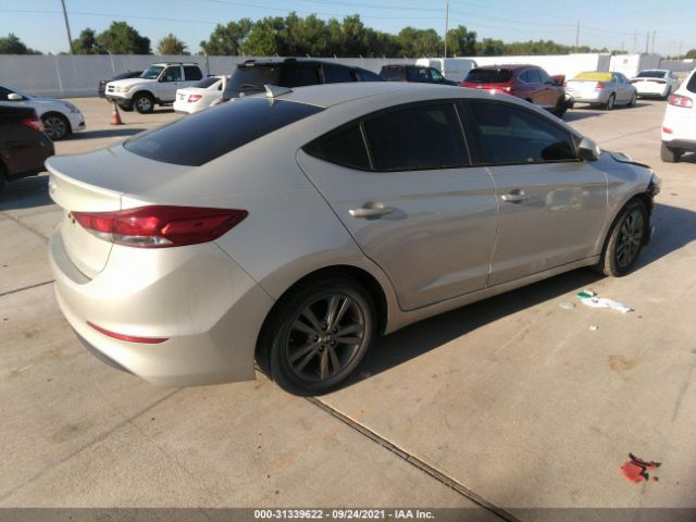 Photo 3 VIN: 5NPD84LFXHH042496 - HYUNDAI ELANTRA 