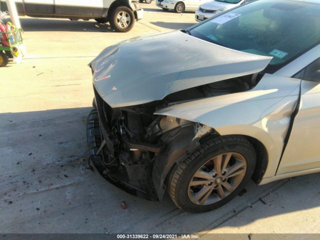 Photo 5 VIN: 5NPD84LFXHH042496 - HYUNDAI ELANTRA 