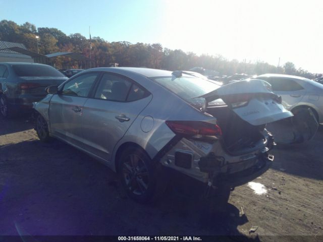 Photo 2 VIN: 5NPD84LFXHH043499 - HYUNDAI ELANTRA 