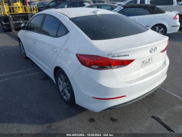 Photo 2 VIN: 5NPD84LFXHH045155 - HYUNDAI ELANTRA 