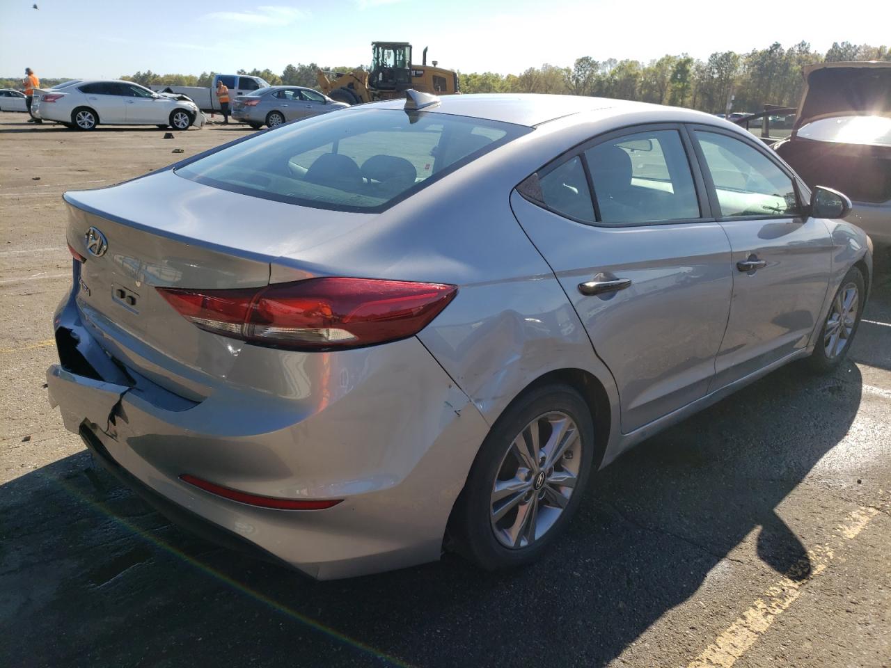 Photo 2 VIN: 5NPD84LFXHH059038 - HYUNDAI ELANTRA 