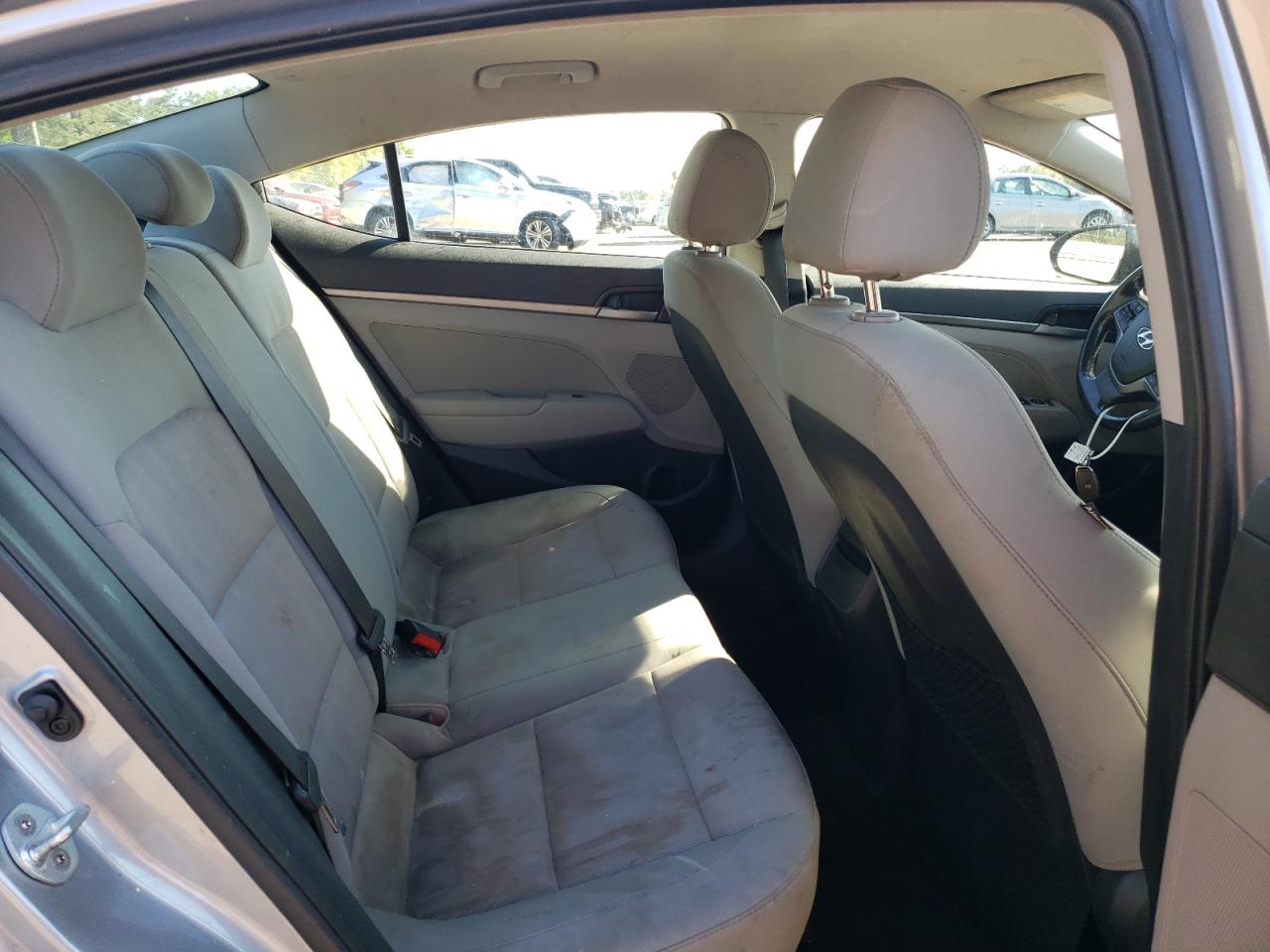 Photo 9 VIN: 5NPD84LFXHH059038 - HYUNDAI ELANTRA 