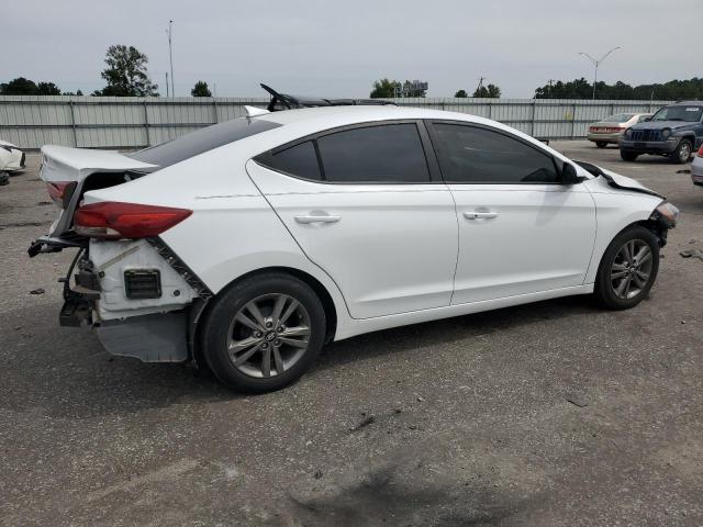 Photo 2 VIN: 5NPD84LFXHH062599 - HYUNDAI ELANTRA SE 