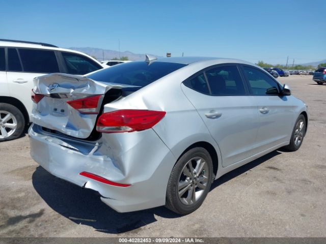 Photo 3 VIN: 5NPD84LFXHH062957 - HYUNDAI ELANTRA 