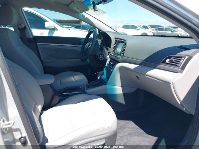 Photo 4 VIN: 5NPD84LFXHH062957 - HYUNDAI ELANTRA 