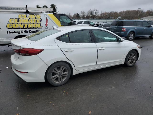 Photo 2 VIN: 5NPD84LFXHH063686 - HYUNDAI ELANTRA 