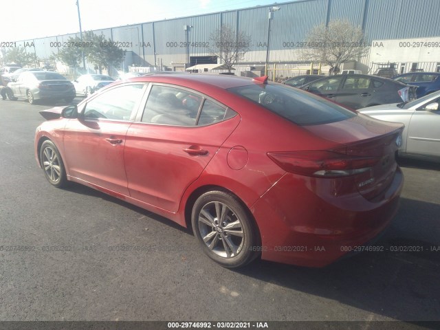 Photo 2 VIN: 5NPD84LFXHH066426 - HYUNDAI ELANTRA 