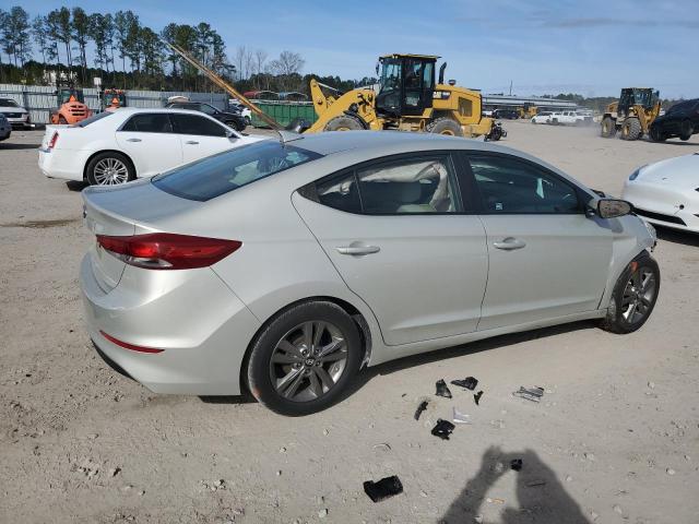 Photo 2 VIN: 5NPD84LFXHH068001 - HYUNDAI ELANTRA 