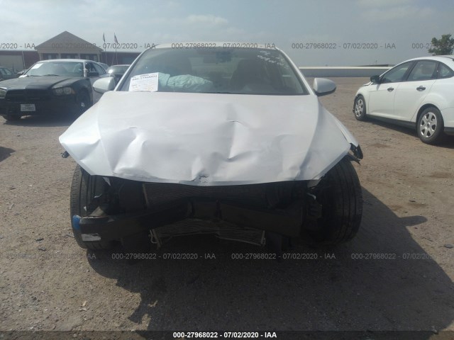 Photo 5 VIN: 5NPD84LFXHH076955 - HYUNDAI ELANTRA 