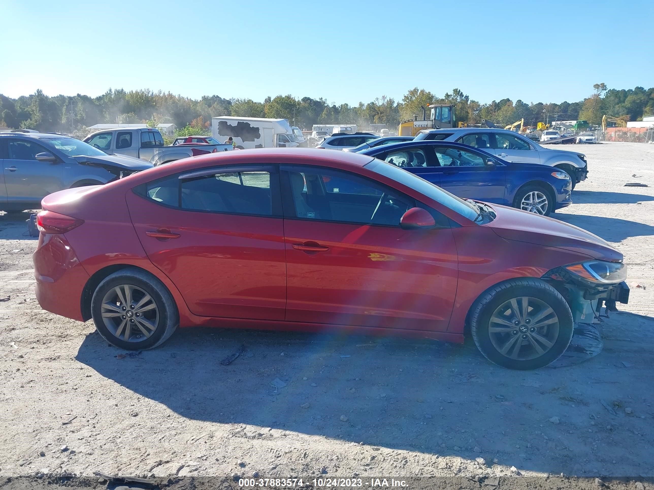 Photo 12 VIN: 5NPD84LFXHH085221 - HYUNDAI ELANTRA 