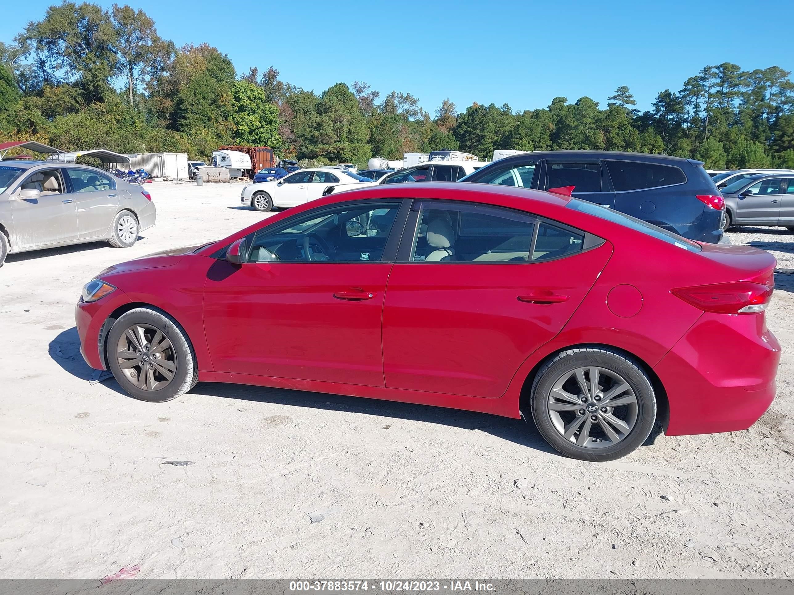 Photo 13 VIN: 5NPD84LFXHH085221 - HYUNDAI ELANTRA 