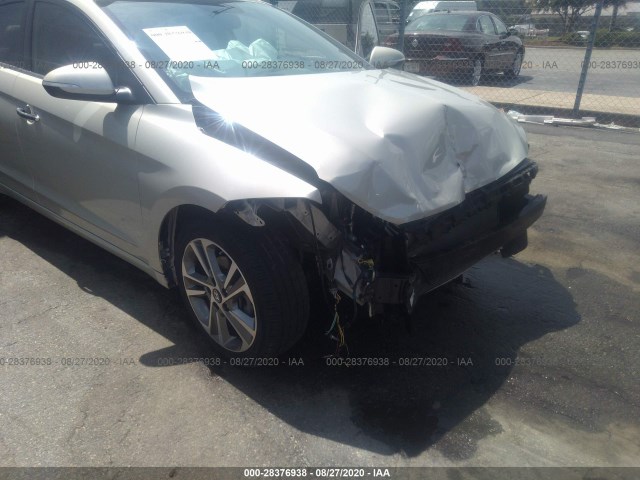 Photo 5 VIN: 5NPD84LFXHH095604 - HYUNDAI ELANTRA 