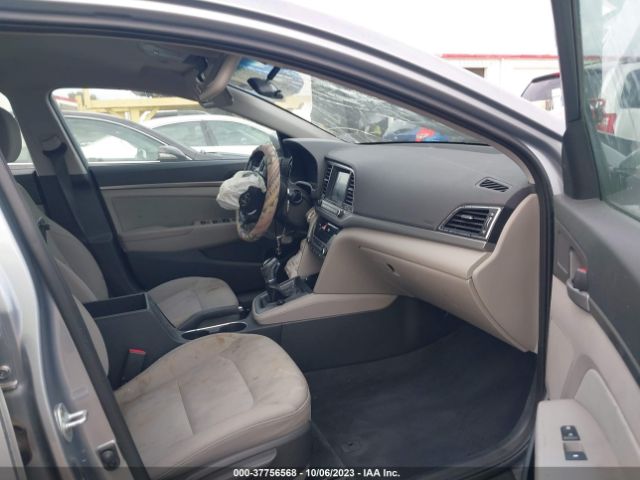 Photo 4 VIN: 5NPD84LFXHH107508 - HYUNDAI ELANTRA 