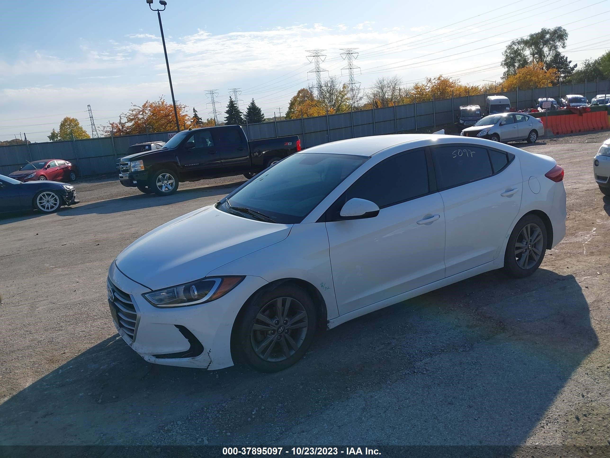 Photo 1 VIN: 5NPD84LFXHH121246 - HYUNDAI ELANTRA 