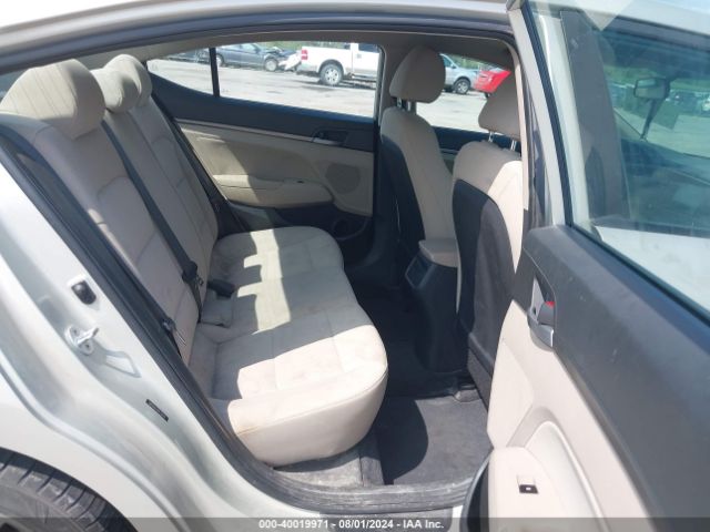 Photo 7 VIN: 5NPD84LFXHH134479 - HYUNDAI ELANTRA 