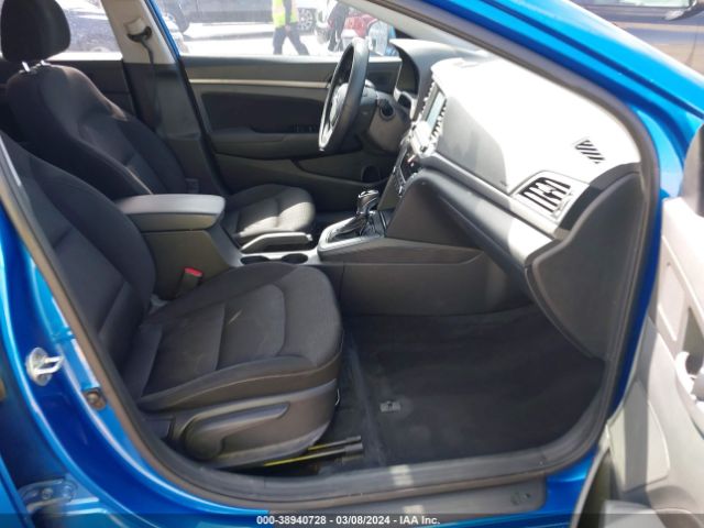 Photo 4 VIN: 5NPD84LFXHH137012 - HYUNDAI ELANTRA 