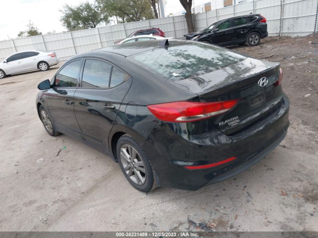 Photo 2 VIN: 5NPD84LFXHH142565 - HYUNDAI ELANTRA 