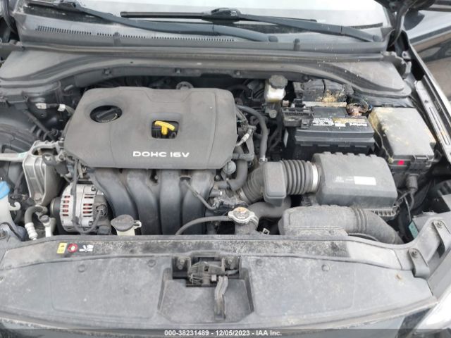 Photo 9 VIN: 5NPD84LFXHH142565 - HYUNDAI ELANTRA 