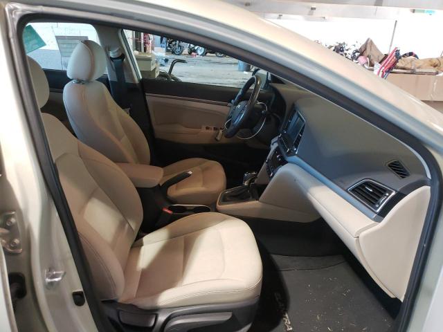 Photo 4 VIN: 5NPD84LFXHH143392 - HYUNDAI ELANTRA SE 