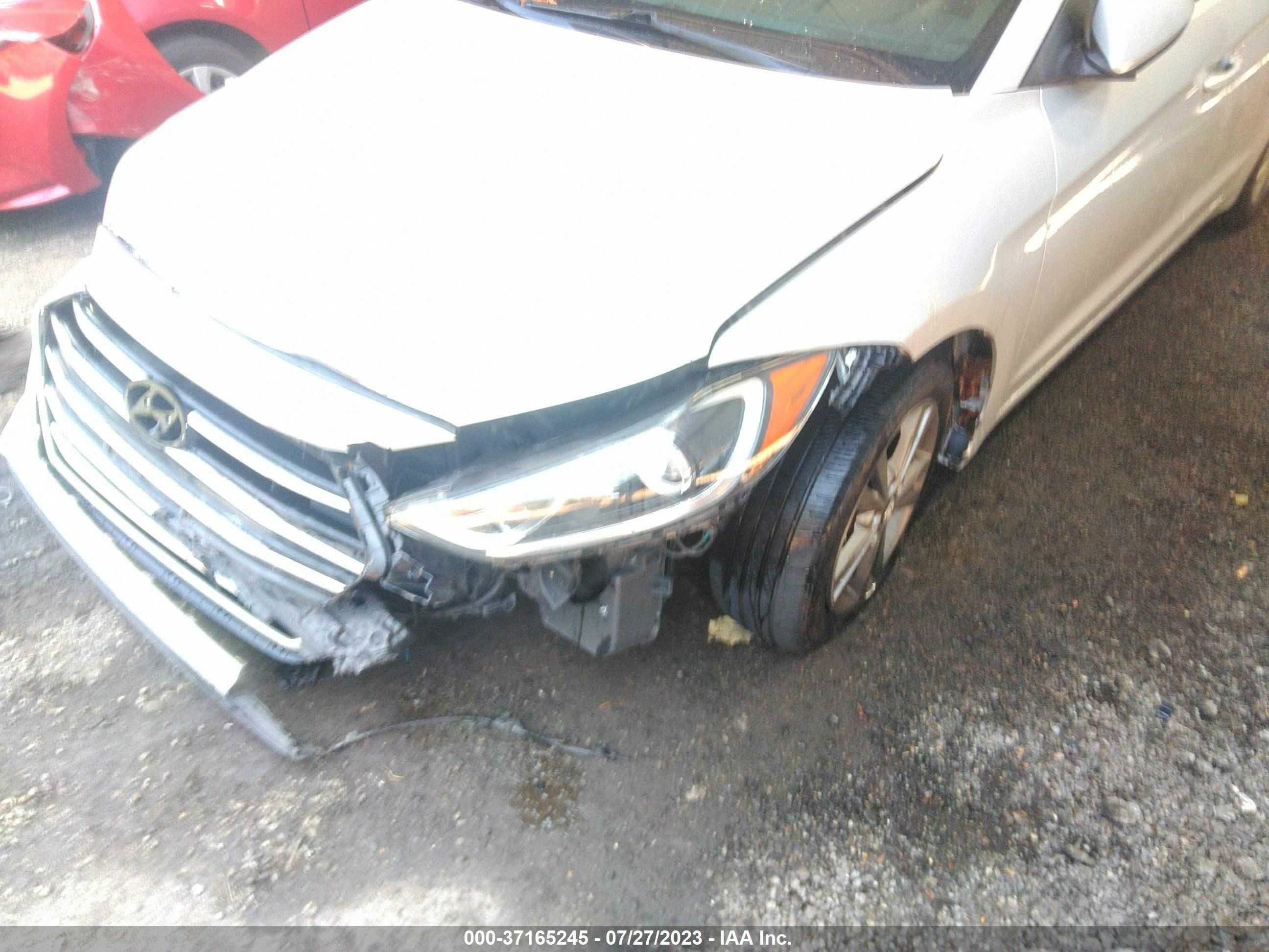 Photo 5 VIN: 5NPD84LFXHH157048 - HYUNDAI ELANTRA 