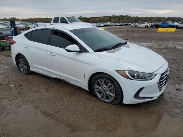 Photo 3 VIN: 5NPD84LFXHH160483 - HYUNDAI ELANTRA 