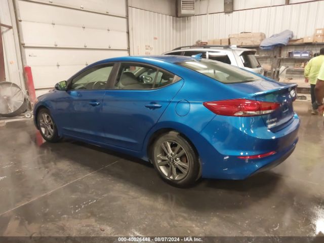 Photo 2 VIN: 5NPD84LFXHH174447 - HYUNDAI ELANTRA 