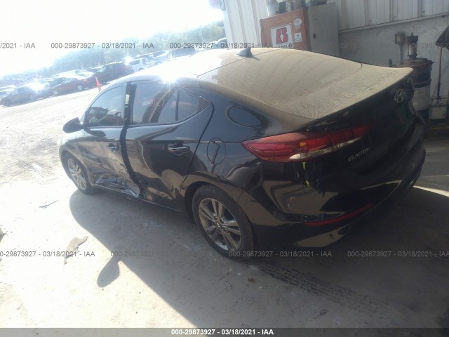 Photo 2 VIN: 5NPD84LFXHH174500 - HYUNDAI ELANTRA 