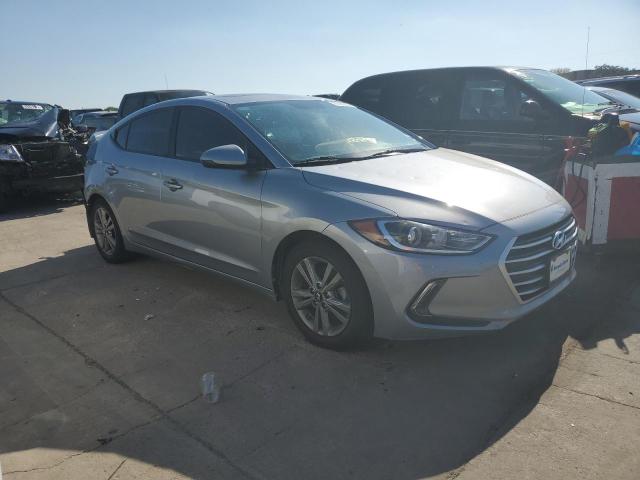 Photo 3 VIN: 5NPD84LFXHH181186 - HYUNDAI ELANTRA SE 