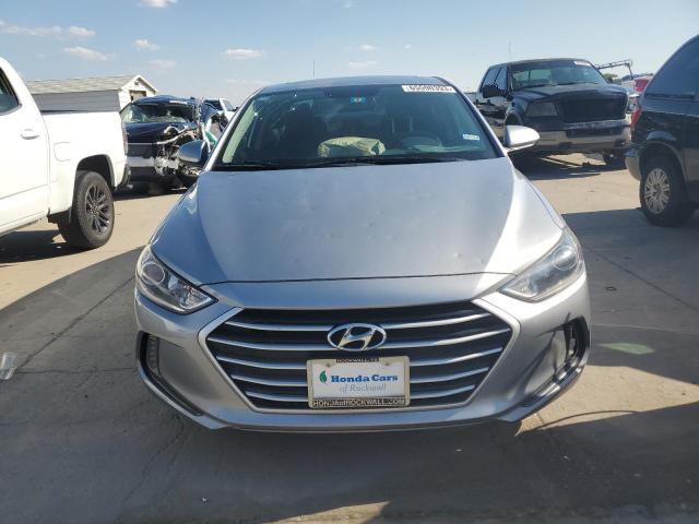 Photo 4 VIN: 5NPD84LFXHH181186 - HYUNDAI ELANTRA SE 