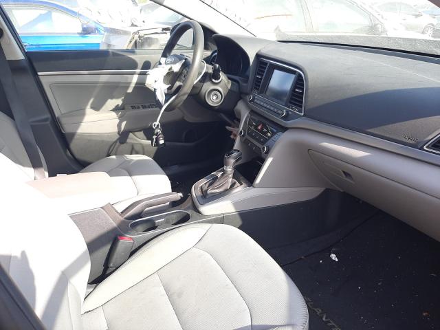 Photo 4 VIN: 5NPD84LFXHH184542 - HYUNDAI ELANTRA SE 