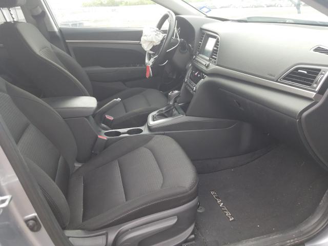 Photo 4 VIN: 5NPD84LFXHH185142 - HYUNDAI ELANTRA SE 