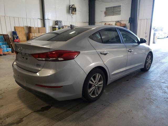 Photo 2 VIN: 5NPD84LFXHH202120 - HYUNDAI ELANTRA 