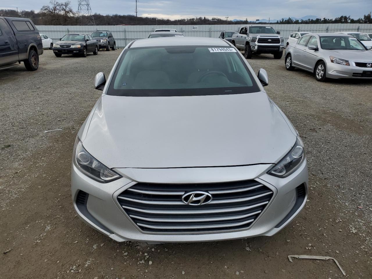 Photo 4 VIN: 5NPD84LFXJH214807 - HYUNDAI ELANTRA 