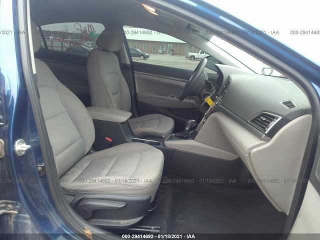 Photo 4 VIN: 5NPD84LFXJH216928 - HYUNDAI ELANTRA 