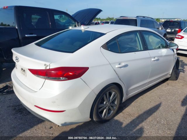 Photo 3 VIN: 5NPD84LFXJH224110 - HYUNDAI ELANTRA 