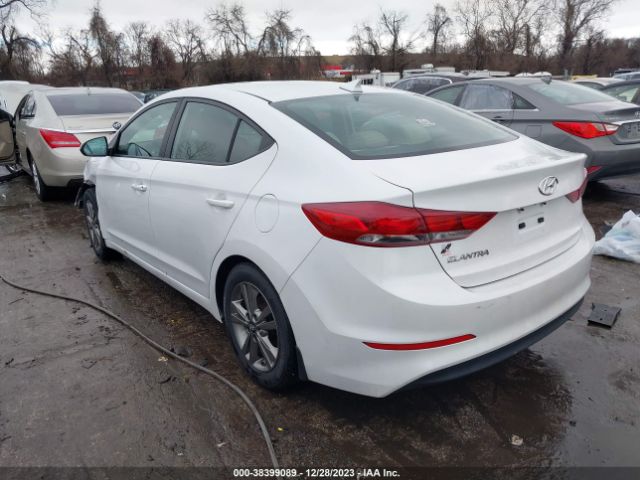 Photo 2 VIN: 5NPD84LFXJH227797 - HYUNDAI ELANTRA 