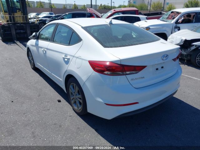 Photo 2 VIN: 5NPD84LFXJH238928 - HYUNDAI ELANTRA 