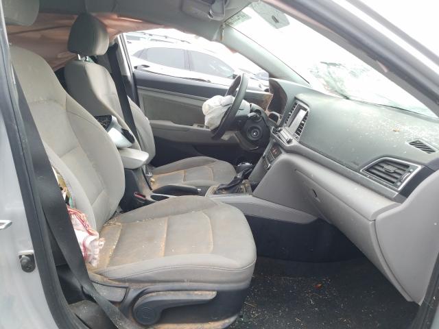 Photo 4 VIN: 5NPD84LFXJH240310 - HYUNDAI ELANTRA SE 