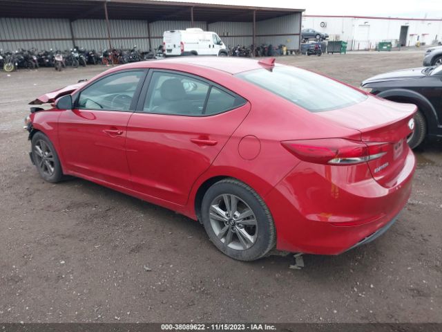 Photo 2 VIN: 5NPD84LFXJH240372 - HYUNDAI ELANTRA 