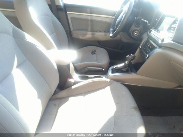 Photo 4 VIN: 5NPD84LFXJH242896 - HYUNDAI ELANTRA 