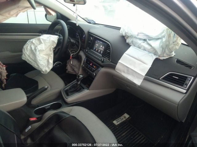 Photo 4 VIN: 5NPD84LFXJH248830 - HYUNDAI ELANTRA 