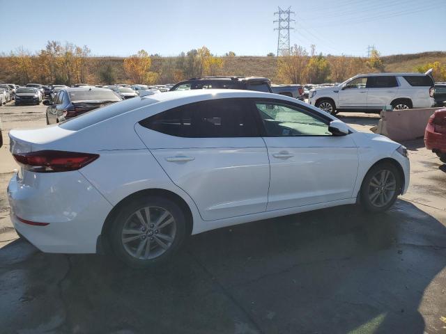 Photo 2 VIN: 5NPD84LFXJH250111 - HYUNDAI ELANTRA 