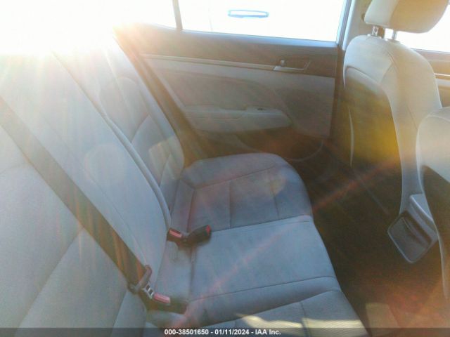 Photo 7 VIN: 5NPD84LFXJH252621 - HYUNDAI ELANTRA 