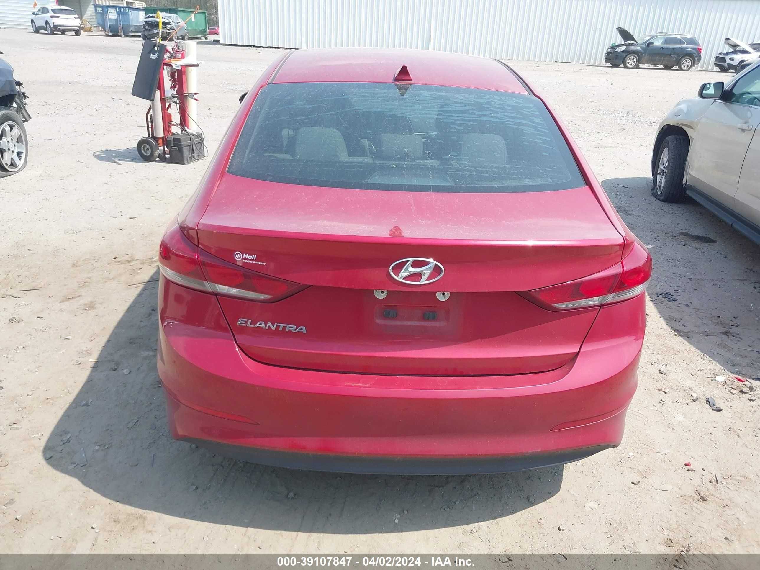 Photo 14 VIN: 5NPD84LFXJH253655 - HYUNDAI ELANTRA 