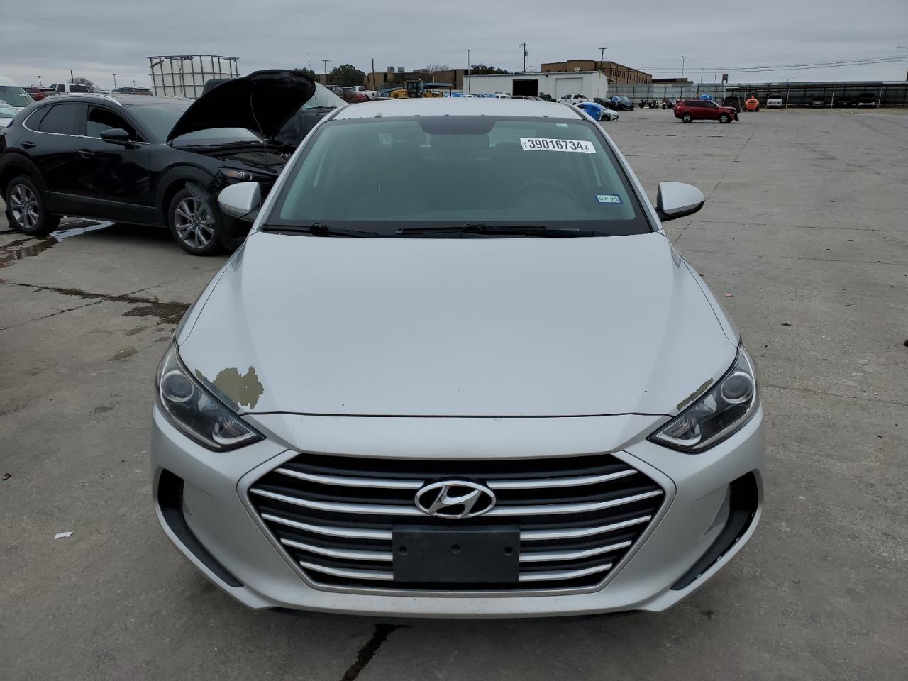 Photo 4 VIN: 5NPD84LFXJH259469 - HYUNDAI ELANTRA 