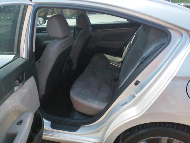 Photo 5 VIN: 5NPD84LFXJH266518 - HYUNDAI ELANTRA SE 