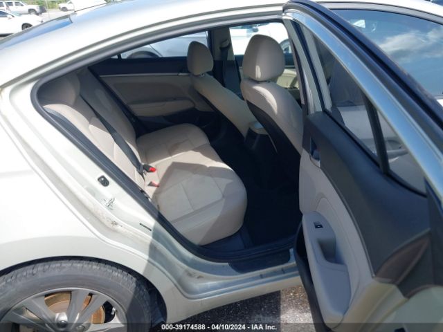 Photo 7 VIN: 5NPD84LFXJH285344 - HYUNDAI ELANTRA 