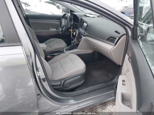 Photo 4 VIN: 5NPD84LFXJH289961 - HYUNDAI ELANTRA 