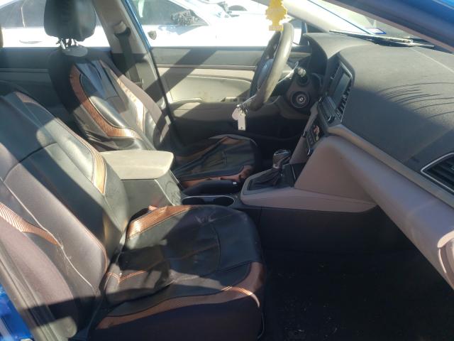 Photo 4 VIN: 5NPD84LFXJH299907 - HYUNDAI ELANTRA 