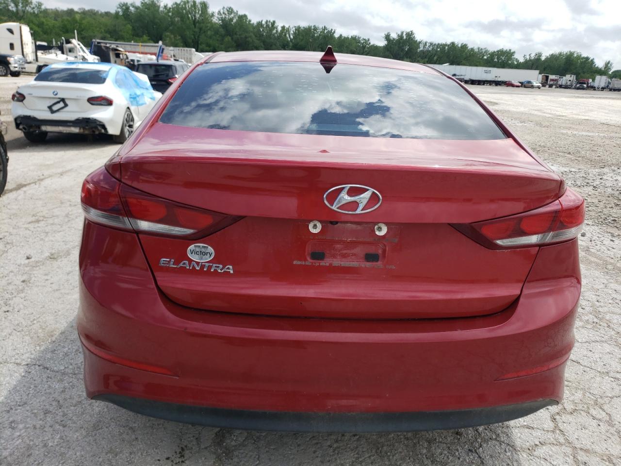 Photo 5 VIN: 5NPD84LFXJH303535 - HYUNDAI ELANTRA 